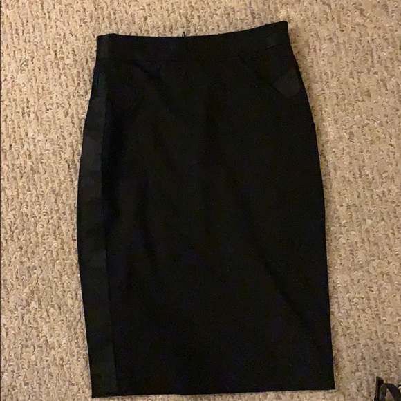 Bebe brand black skirt - Picture 2 of 5